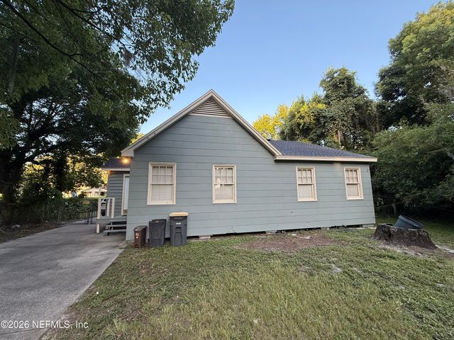 6946 OAKWOOD Street, Jacksonville, FL 32208