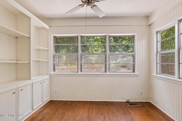 625 Pennsylvania Avenue, Jackson, MS 39216