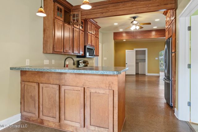 625 Pennsylvania Avenue, Jackson, MS 39216