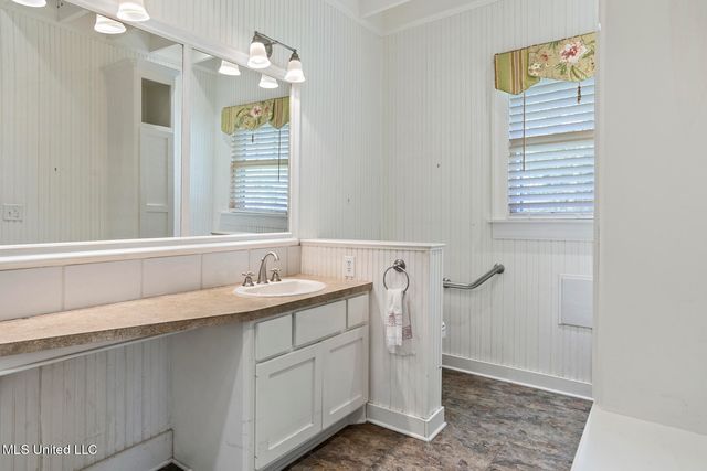 625 Pennsylvania Avenue, Jackson, MS 39216