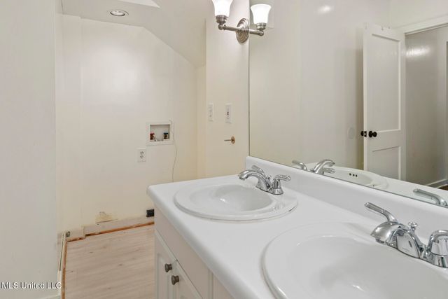 625 Pennsylvania Avenue, Jackson, MS 39216