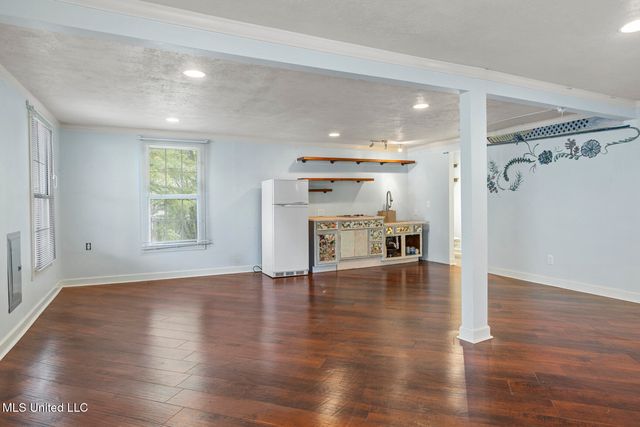 625 Pennsylvania Avenue, Jackson, MS 39216