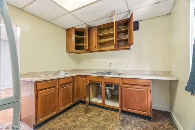 13511 Kelso Avenue, Cleveland, OH 44110