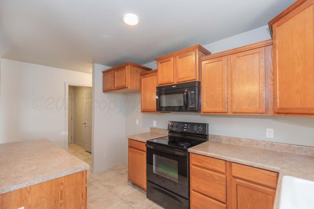 4502 S ROBERTS Street, Amarillo, TX 79118