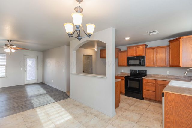 4502 S ROBERTS Street, Amarillo, TX 79118