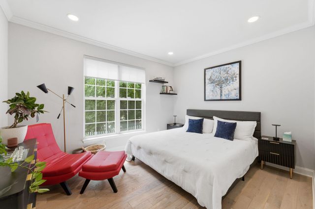 705 N ASHTON ST, Alexandria, VA 22312