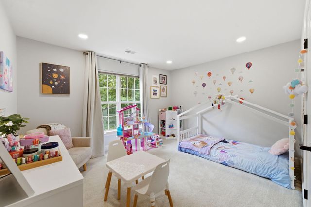 705 N ASHTON ST, Alexandria, VA 22312