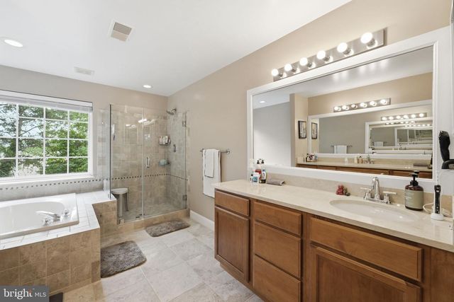 705 N ASHTON ST, Alexandria, VA 22312