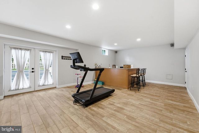 705 N ASHTON ST, Alexandria, VA 22312