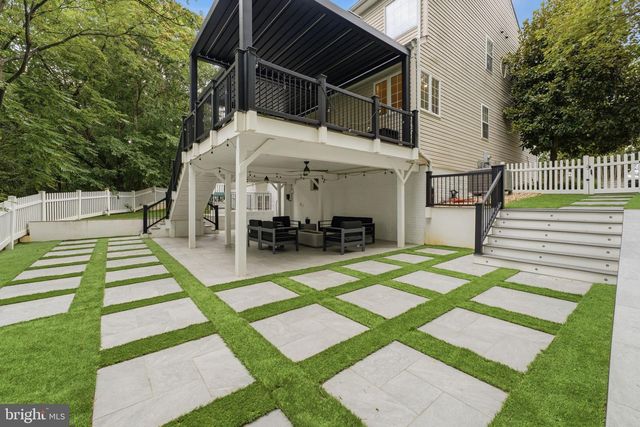 705 N ASHTON ST, Alexandria, VA 22312