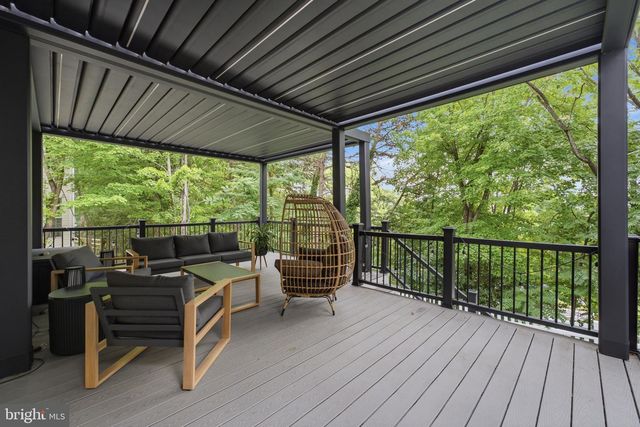 705 N ASHTON ST, Alexandria, VA 22312