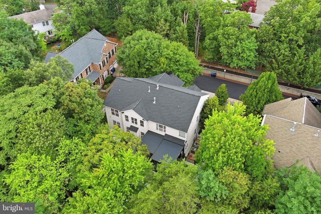 705 N ASHTON ST, Alexandria, VA 22312