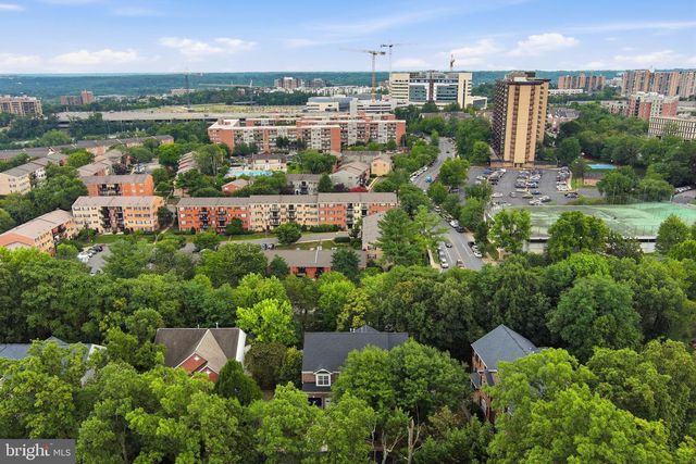 705 N ASHTON ST, Alexandria, VA 22312