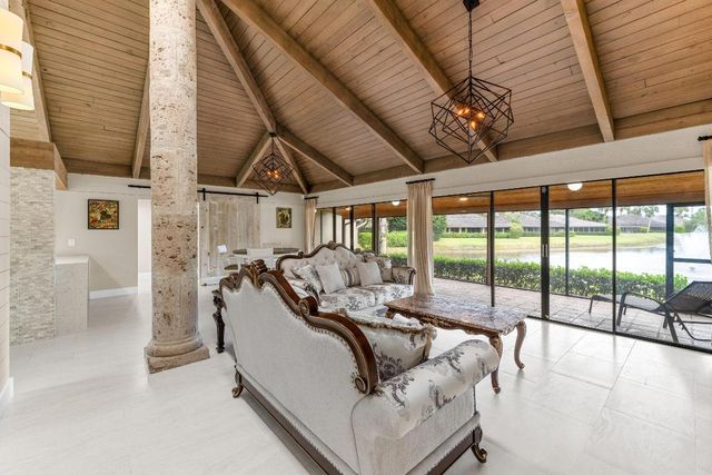 11683 Wimbledon Circle, Wellington, FL 33414