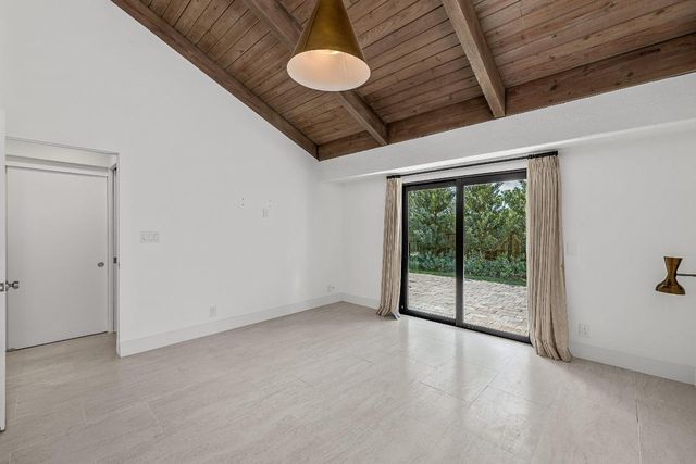 11683 Wimbledon Circle, Wellington, FL 33414