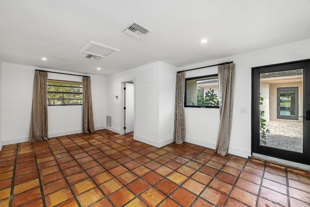 11683 Wimbledon Circle, Wellington, FL 33414