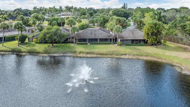 11683 Wimbledon Circle, Wellington, FL 33414