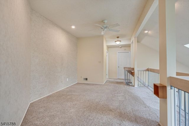 59 Woodhill St, Franklin Twp., NJ 08873