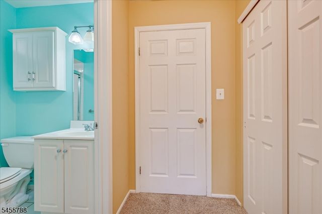 59 Woodhill St, Franklin Twp., NJ 08873