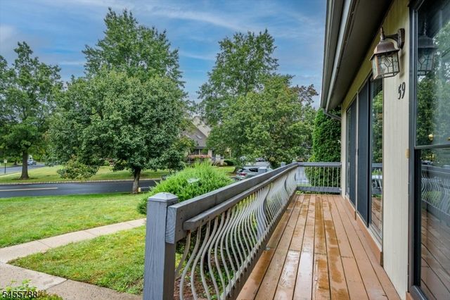 59 Woodhill St, Franklin Twp., NJ 08873