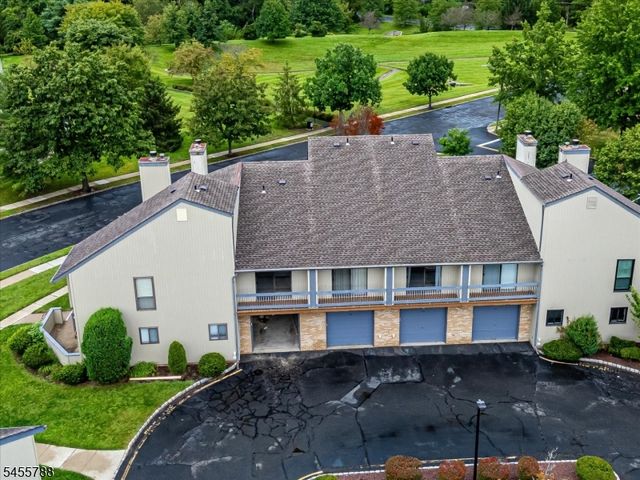 59 Woodhill St, Franklin Twp., NJ 08873
