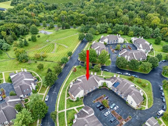 59 Woodhill St, Franklin Twp., NJ 08873