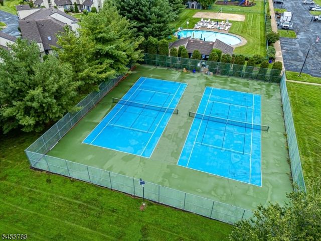 59 Woodhill St, Franklin Twp., NJ 08873