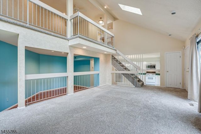 59 Woodhill St, Franklin Twp., NJ 08873