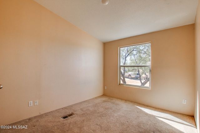 8568 S Marstellar Road, Tucson, AZ 85736