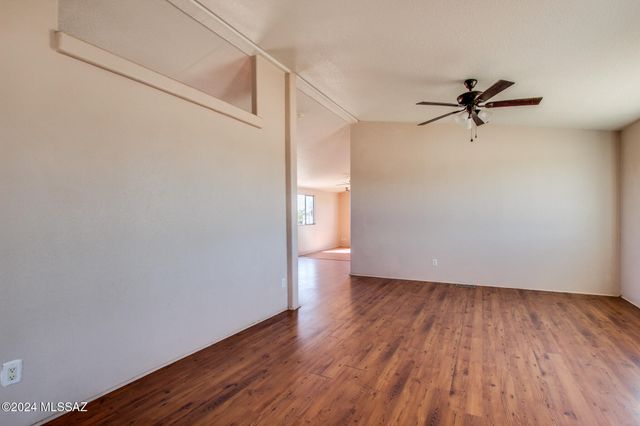 8568 S Marstellar Road, Tucson, AZ 85736