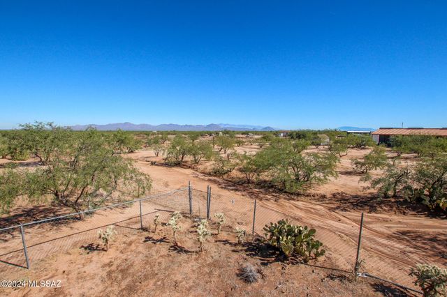 8568 S Marstellar Road, Tucson, AZ 85736