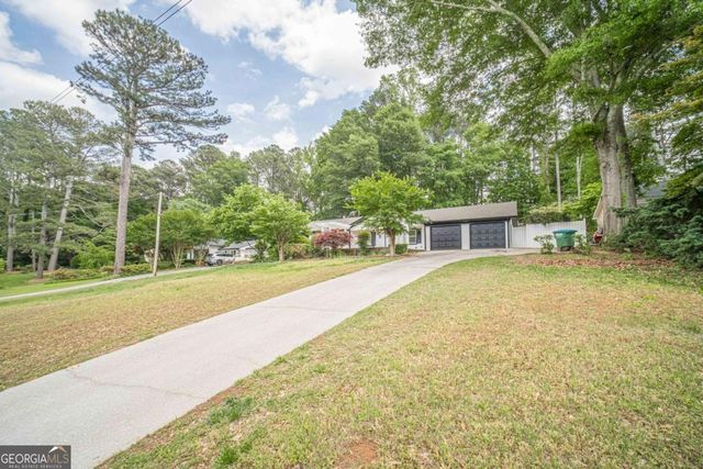4858 Tarleton Drive SW, Lilburn, GA 30047