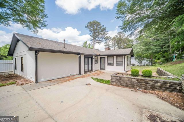4858 Tarleton Drive SW, Lilburn, GA 30047