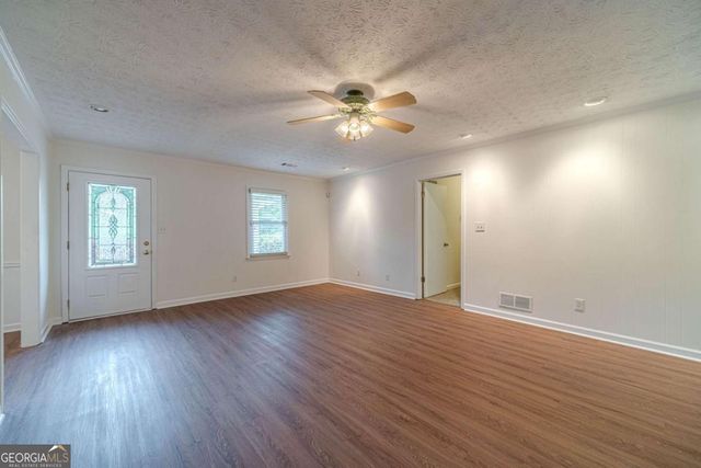 4858 Tarleton Drive SW, Lilburn, GA 30047