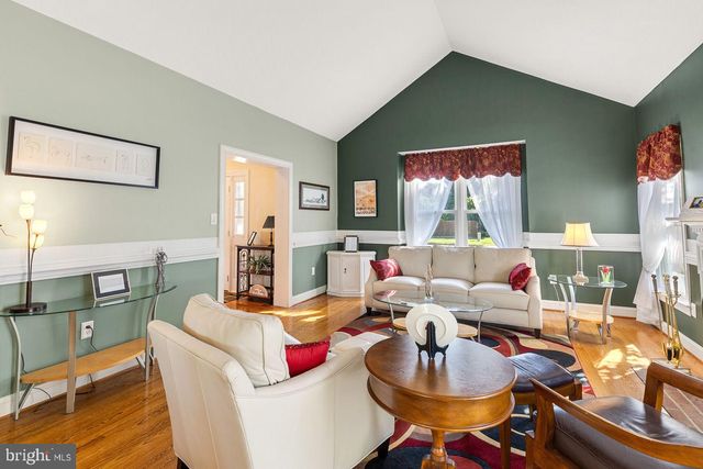 295 HUNTERSRIDGE RD, Winchester, VA 22602