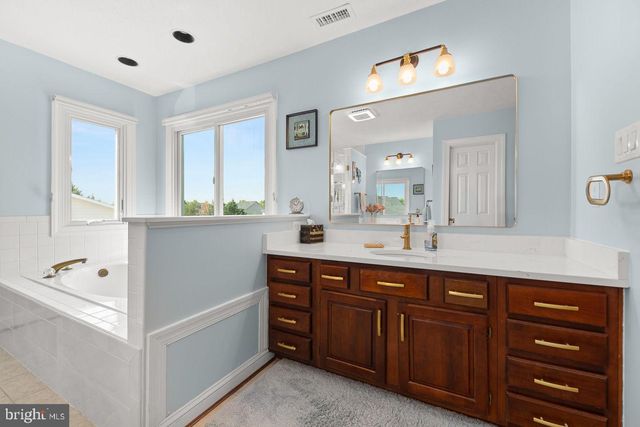 295 HUNTERSRIDGE RD, Winchester, VA 22602