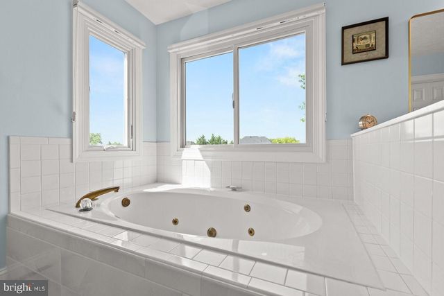 295 HUNTERSRIDGE RD, Winchester, VA 22602
