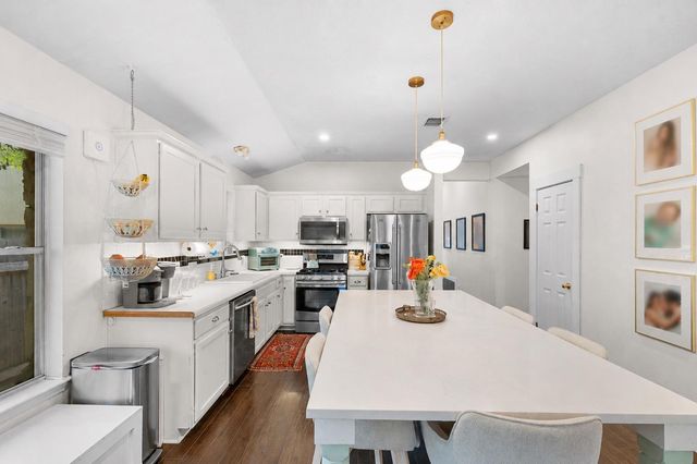 2958 Lagerway CV, Austin, TX 78748