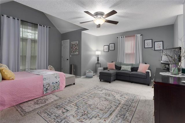 1550 Dover Court, Liberty, MO 64068