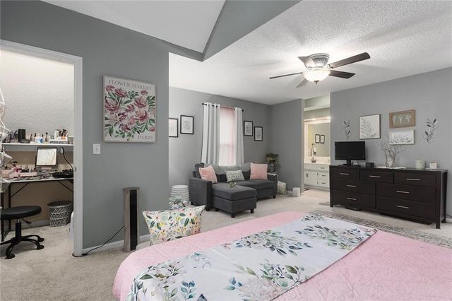 1550 Dover Court, Liberty, MO 64068