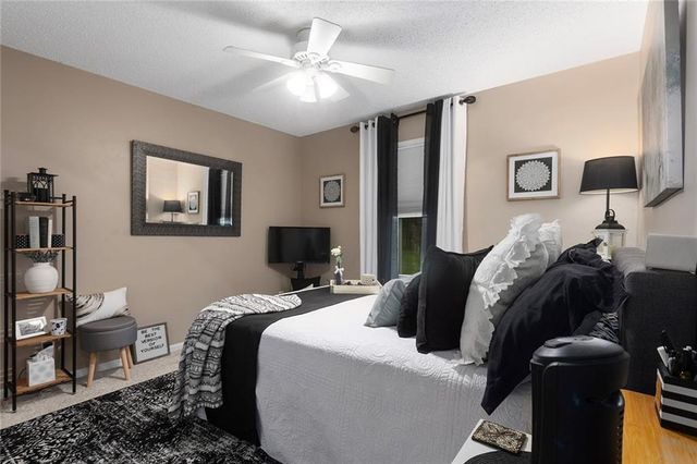 1550 Dover Court, Liberty, MO 64068