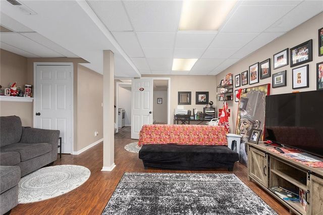 1550 Dover Court, Liberty, MO 64068
