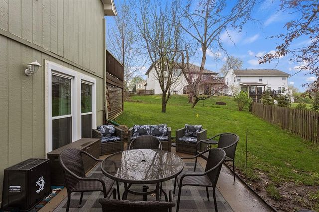 1550 Dover Court, Liberty, MO 64068