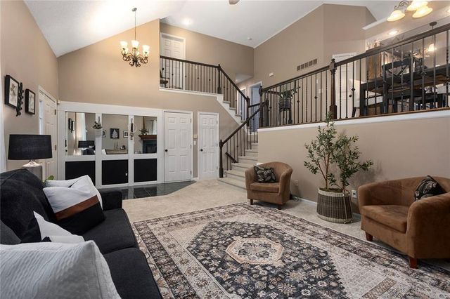 1550 Dover Court, Liberty, MO 64068