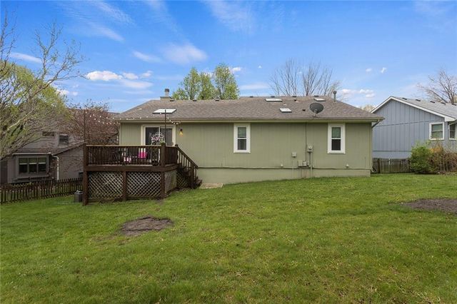 1550 Dover Court, Liberty, MO 64068