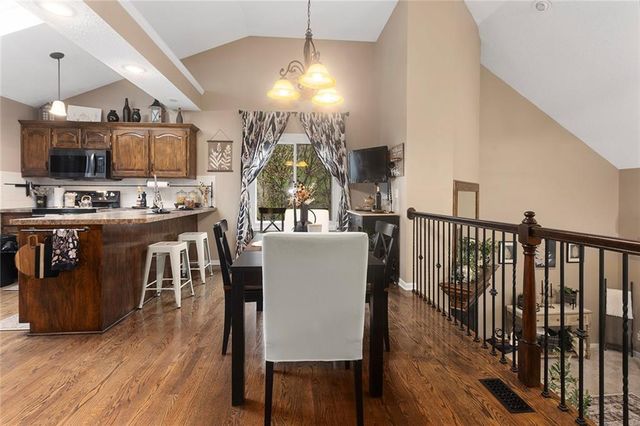 1550 Dover Court, Liberty, MO 64068