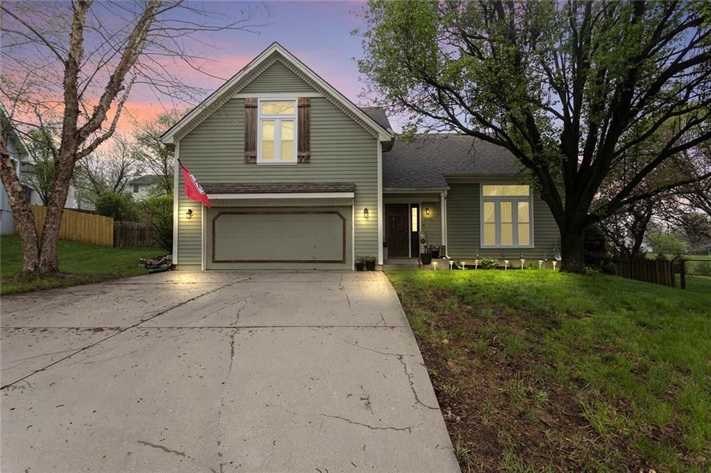 1550 Dover Court, Liberty, MO 64068
