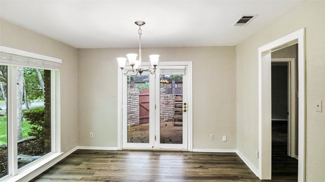 4517 Willow Bend Drive, Arlington, TX 76017