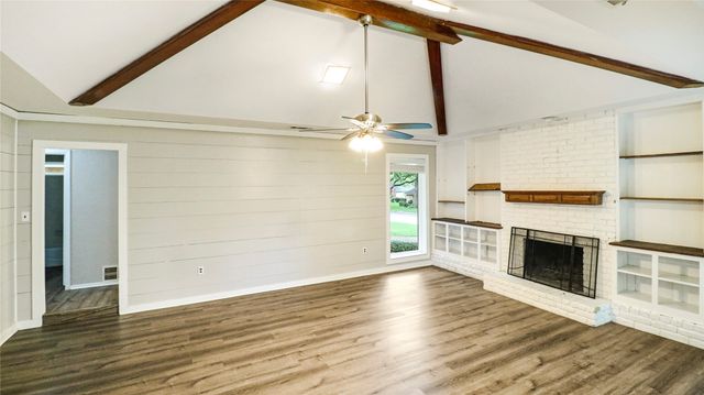 4517 Willow Bend Drive, Arlington, TX 76017
