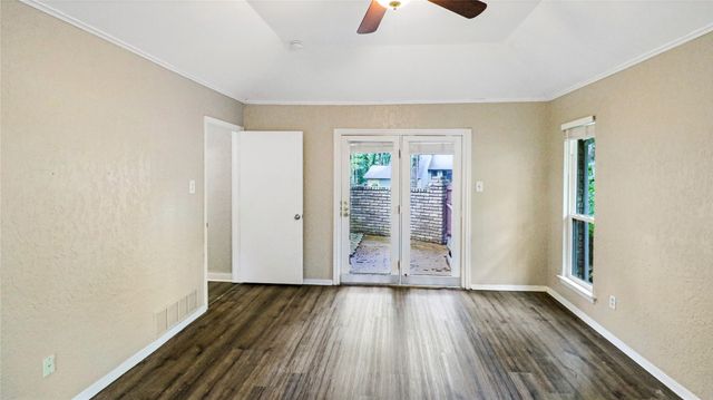 4517 Willow Bend Drive, Arlington, TX 76017